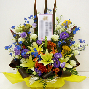 お祝いで贈るフラワーアレンジメント