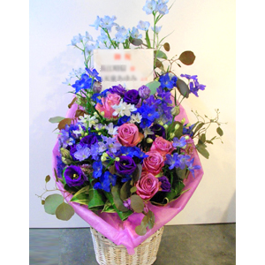 お祝いで贈るフラワーアレンジメント